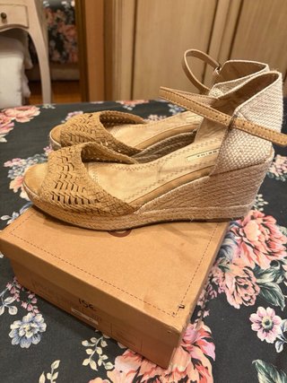 Sandalias cuña beige/marrón Talla 41