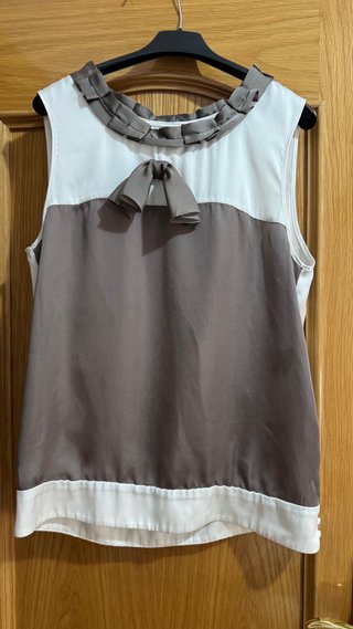 Blusa Zara sin mangas color blanco y marrón