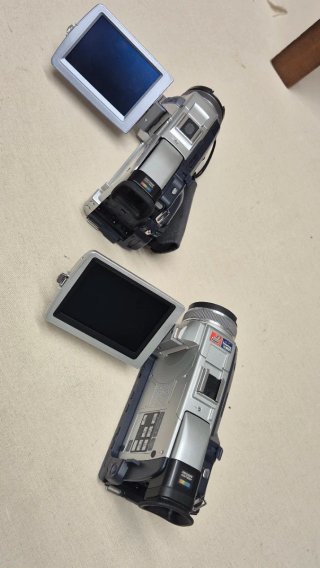 2 Videocamere Sony MiniDv DCR-TRV80E e DCR-TRV50E