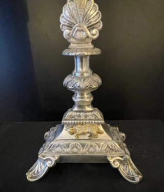 Cruz de altar con INRI y Cristo
