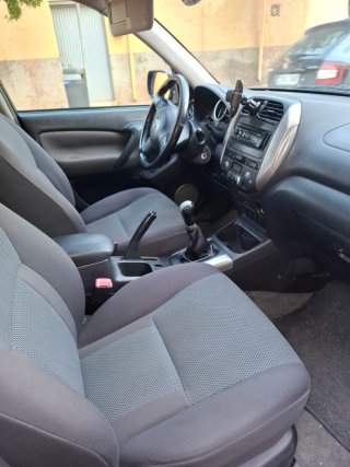Toyota RAV4 2005