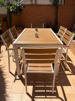 Mesa y sillas de jardín extensible SKLUM