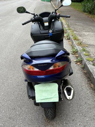 Suzuki Burgman 125 Azul Maxi Scooter