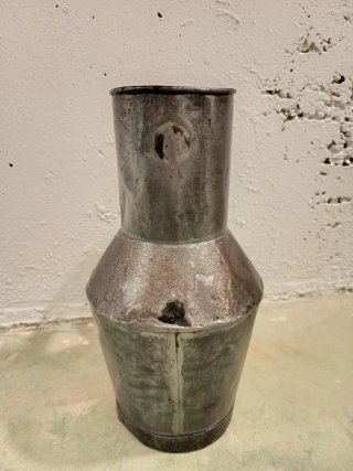 Lote antiguo de medidas para aceite. Hojalata/Zinc