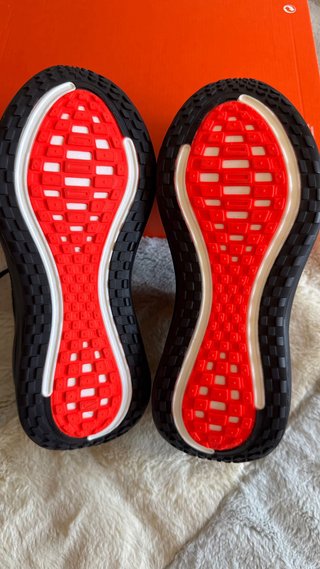 Nike Vomero Plus 42 Bred
