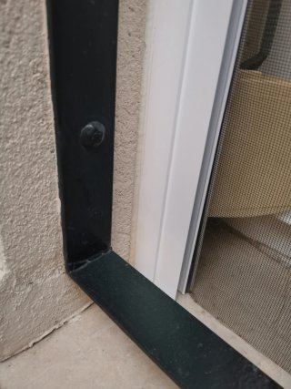 Reja de ventana metálica
