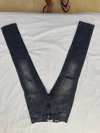 Lote 2 Vaqueros Hombre T42 Pull&Bear Springfield
