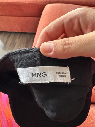 Gorra de invierno Mango negra
