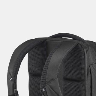 Mochila de montaña y senderismo 23L Quechua NH Escape 500.