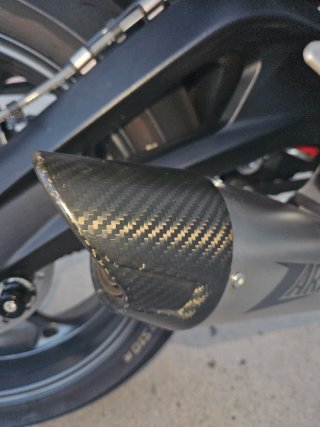 Escape ZARD Triumph Street Triple 765