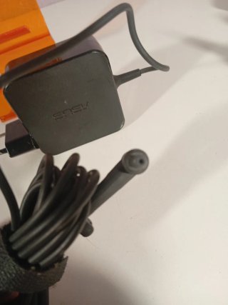 Adaptador Asus 45BW C