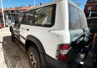 40300vb100 llanta nissan patrol 3.0 di y61 44950