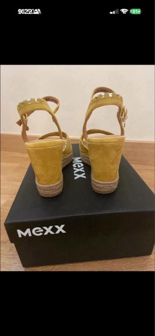 Alpargatas cuña Mexx amarillas talla 37