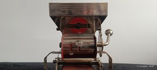 ANTIGUA MÁQUINA VICTORIA VINTAGE