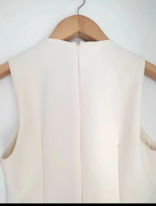 Vestido Zara Beige con Hebilla Marrón