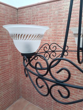 Lámpara de techo negra con 3 tulipas