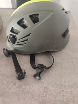 Casco de escalada MASKON