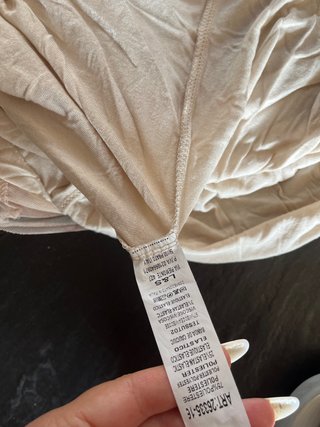 Vestito lungo beige e marrone con maniche velate