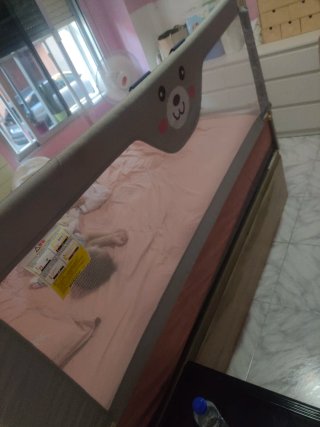 Barandilla de cama infantil con diseño de oso