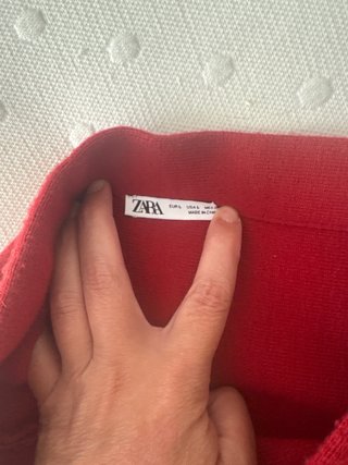 Minifalda zara de lana talla L pero es como una M