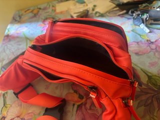 Marsupio arancione con 3 tasche