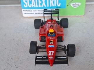 SCALEXTRIC FERRARI 1.87