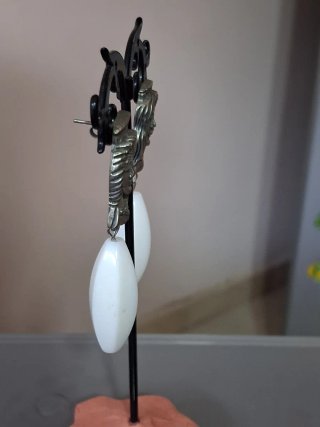 Orecchini testa donna argento bianco
