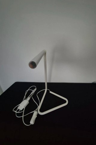 Lámpara de escritorio blanca