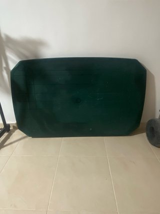 Mesa de jardín verde de plástico