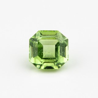 PERIDOTO NATURALE 4,03 CT