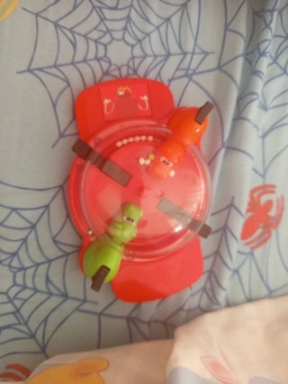 Juguete tragabolas para niños