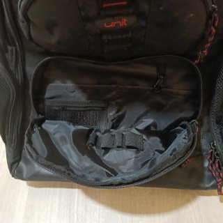 Mochila con ruedas y asa