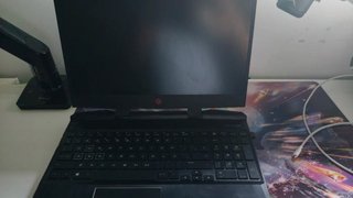 HP Omen 15 Nero e Rosso
