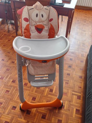 Trona infantil con diseño de animal