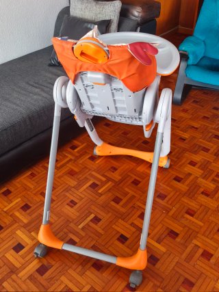 Trona infantil con diseño de animal