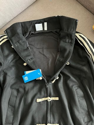 Chaqueta Adidas New Year Negra