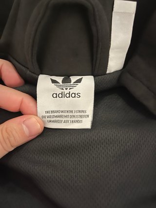 Chaqueta Adidas New Year Negra