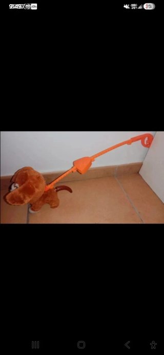 Perro juguete marca Furreal