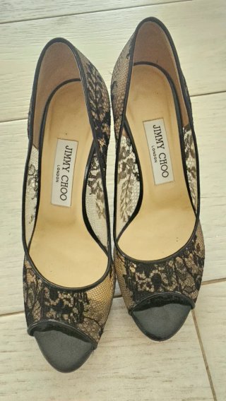 Jimmy Choo Peep Toe Encaje Negro Beige