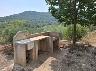 TERRENO CON VIVIENDA EN MORATALLA