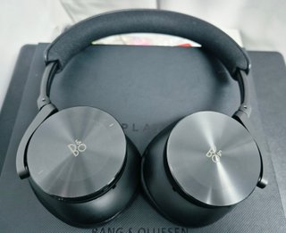 Auriculares Bang & Olufsen H95 (Somos tienda)