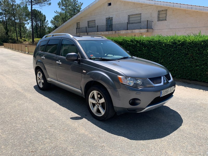 Mitsubishi Outlander 2007 - foto 1
