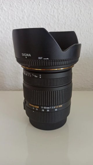 Sigma 17-50mm F2.8 EX DC OS Objetivo