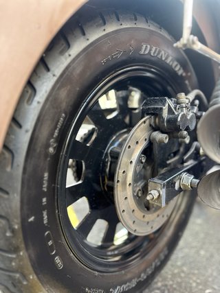 Keeway Superlight 125 - Moto Cruiser Marrón
