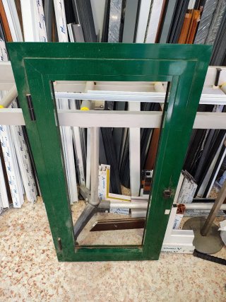 Marco de ventana verde