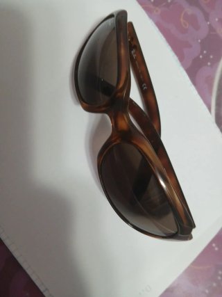Gafas sol Rayban.