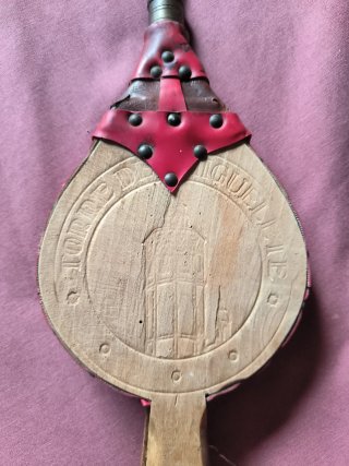 Fuelle soplador de fuego para chimenea antiguo