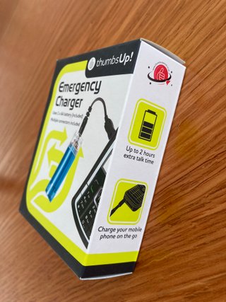 Cargador Emergencia Móvil Pila AA thumbsUp! UK