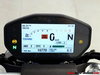 DUCATI MONSTER 821