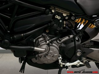 DUCATI MONSTER 821
